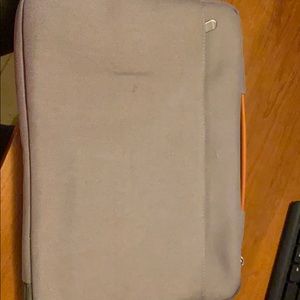 Air Mac Pro computer carrier